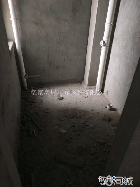 西大闸 滨河蓝湾2室出售,从未住有钥匙,产证齐全